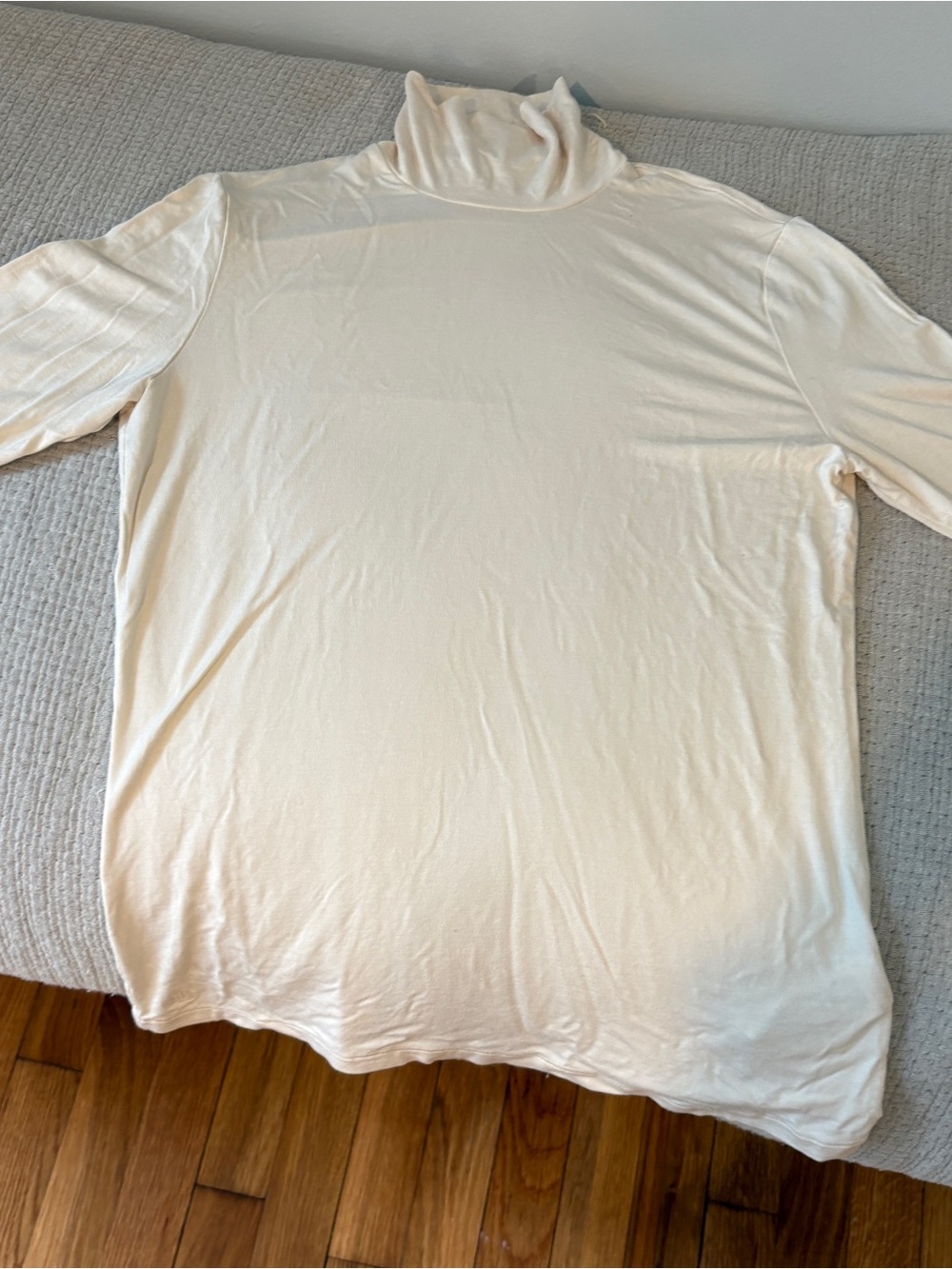 Ralph Lauren Women’s Cream Turtleneck Short-Sleeve Shirt
